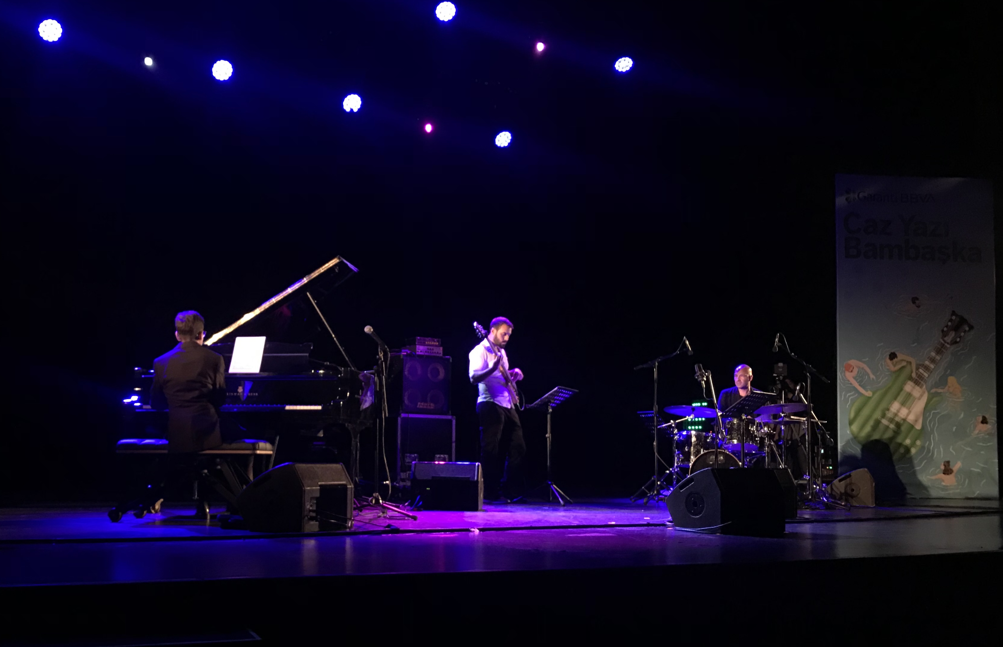 HAKAN BAŞAR TRIO - ISTANBUL CAZ FESTİVALİ @UNIQ ISTANBUL